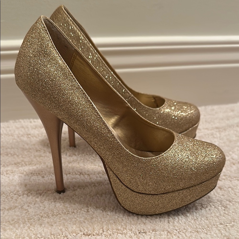 Elegant Gold Glitter Platform Heels